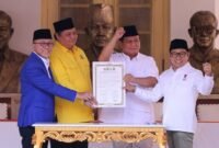 Ketua Umum Partai Gerindra Prabowo Subianto bersama Ketuam Umum Partai Golkar Airlangga Hartarto, Ketua Umum ZUlkifli Hasan dan Ketua Umum PKB Muhaimin Iskandar. (Facbook.com/@Prabowo Subianto)