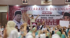 Sekjen Partai Gerindra Ahmad Muzani pada deklarasi dukungan kepada bakal calon presiden Prabowo Subianto di Kota Bandung, Jawa Barat. (Instagram.com/@ahmadmuzani)