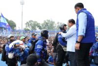 Calon Presiden Prabowo Subianto dan Susulo Bambang Yudhoyono (SBY) dalam acara kampanye akbar Partai Demokrat yang diselenggarakan di GOR Gajayana, Malang, Jawa Timur. (Dok. TKN Prabowo - Gibran)