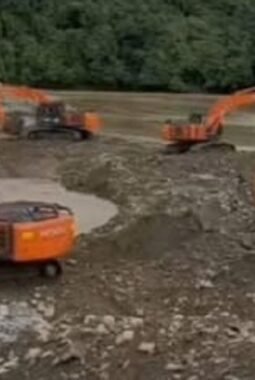 Rusak Lingkungan, Tambang Emas Ilegal Papua Tak Tersentuh Hukum