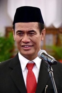 Petaka Pupuk Palsu: Rp3,2 Triliun Raib di Sawah Petani