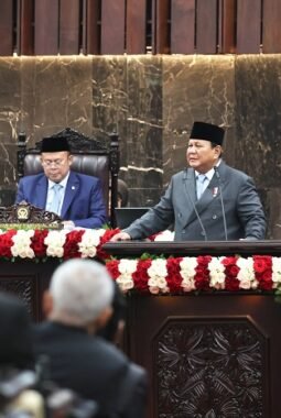 Prabowo Targetkan APBN Nol Defisit 2028 Lewat Efisiensi dan Inovasi Fiskal